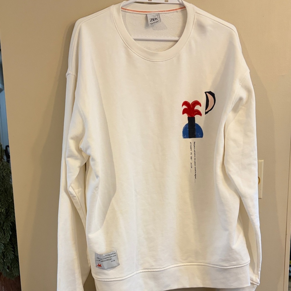 Zara White Sweatshirt with Red and Blue Design